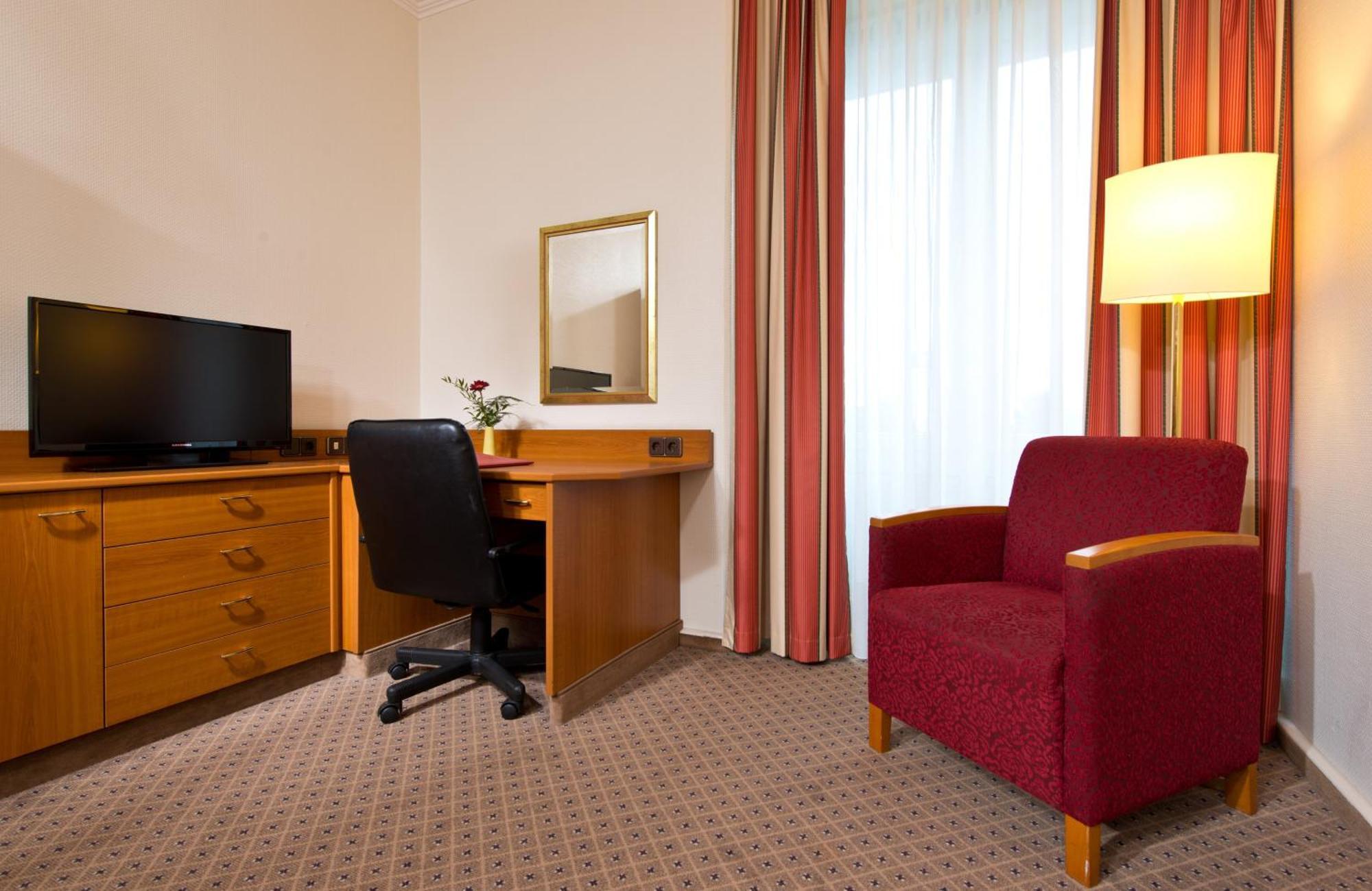 Leonardo Hotel Ахен Экстерьер фото